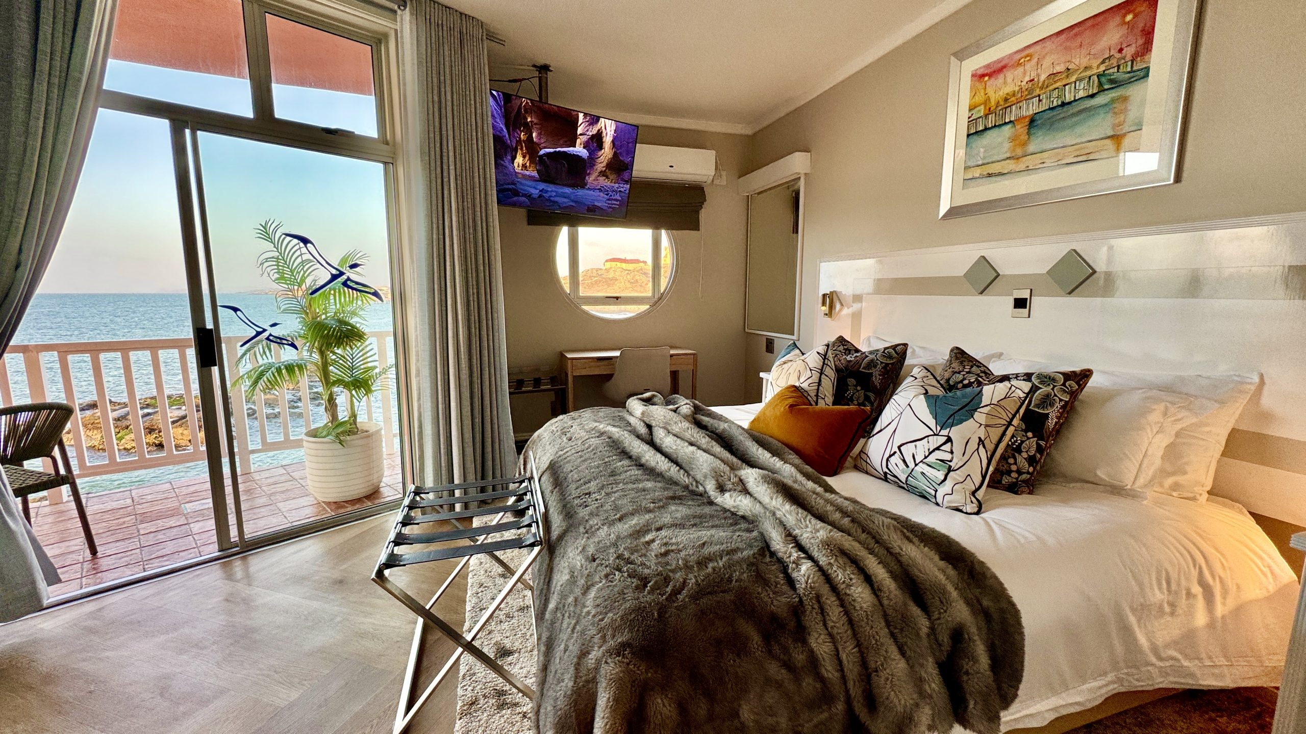 Renovated Nest Hotel suite room